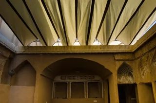 سایبان متحرک برای خانه های حیاط مرکزی(از داخل)