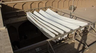 سایبان متحرک برای خانه های حیاط مرکزی(نیمه باز)